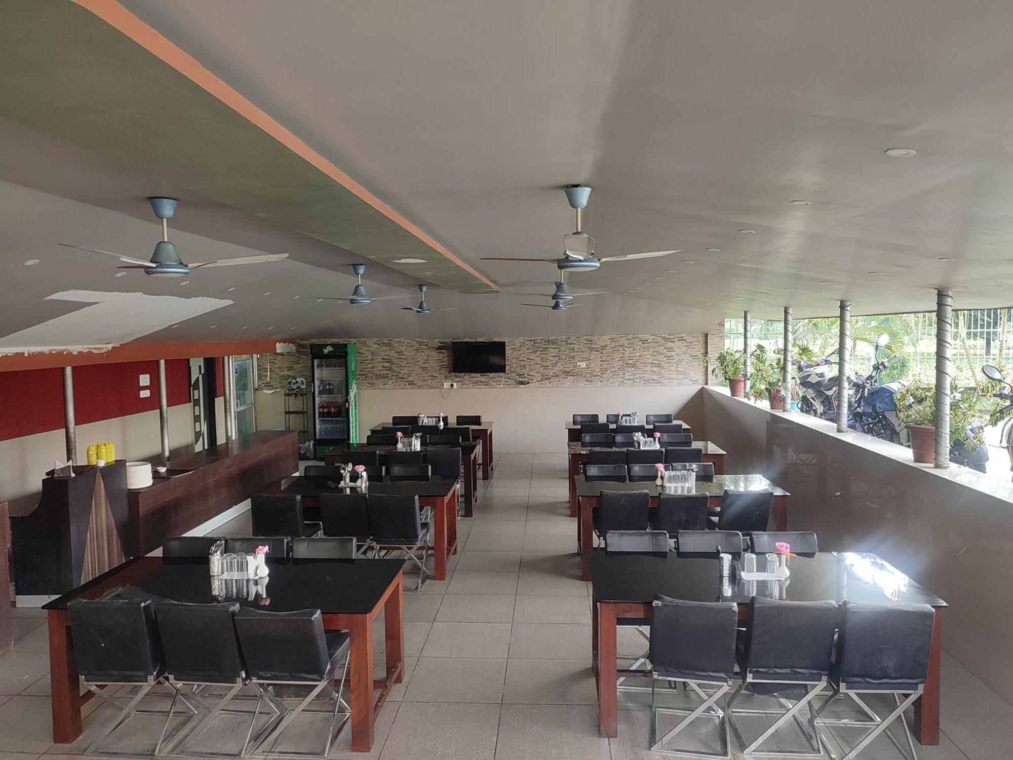 Maa Greenary View - A Holiday Resort Alipur Duar Extérieur photo