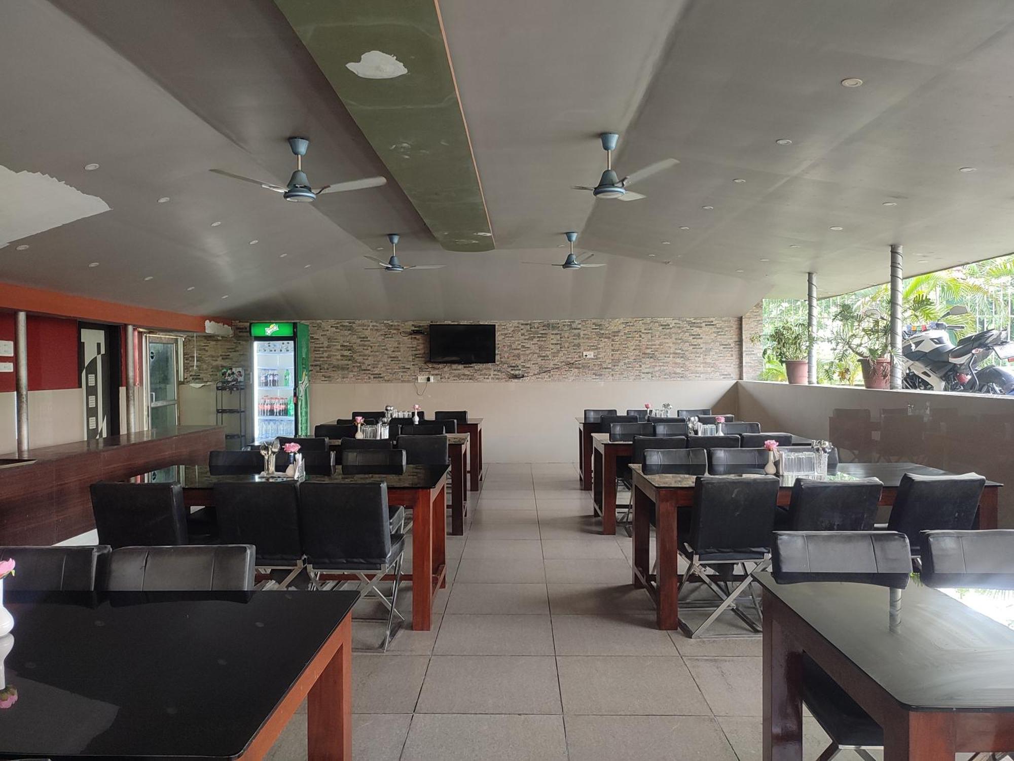 Maa Greenary View - A Holiday Resort Alipur Duar Extérieur photo