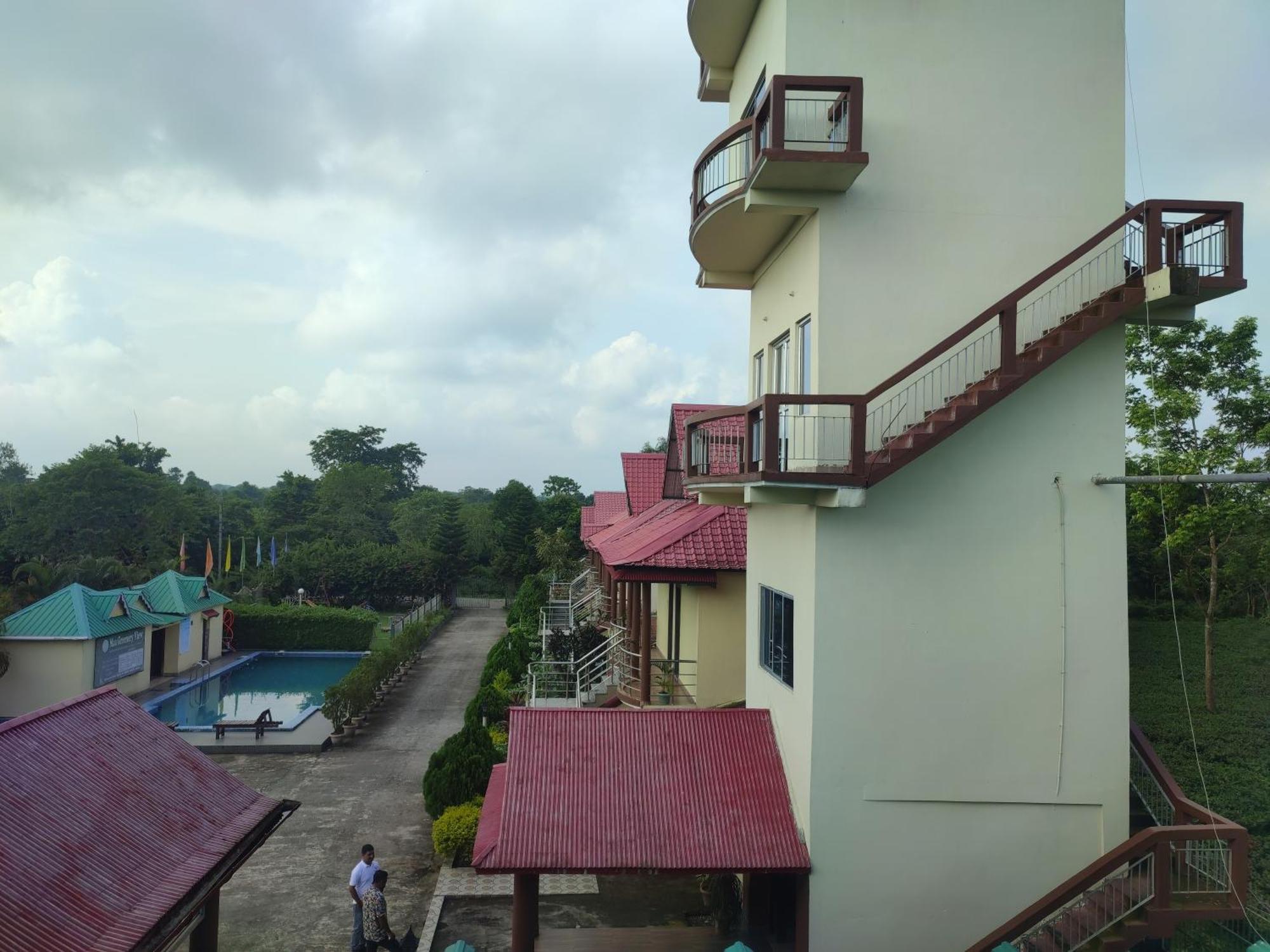 Maa Greenary View - A Holiday Resort Alipur Duar Extérieur photo