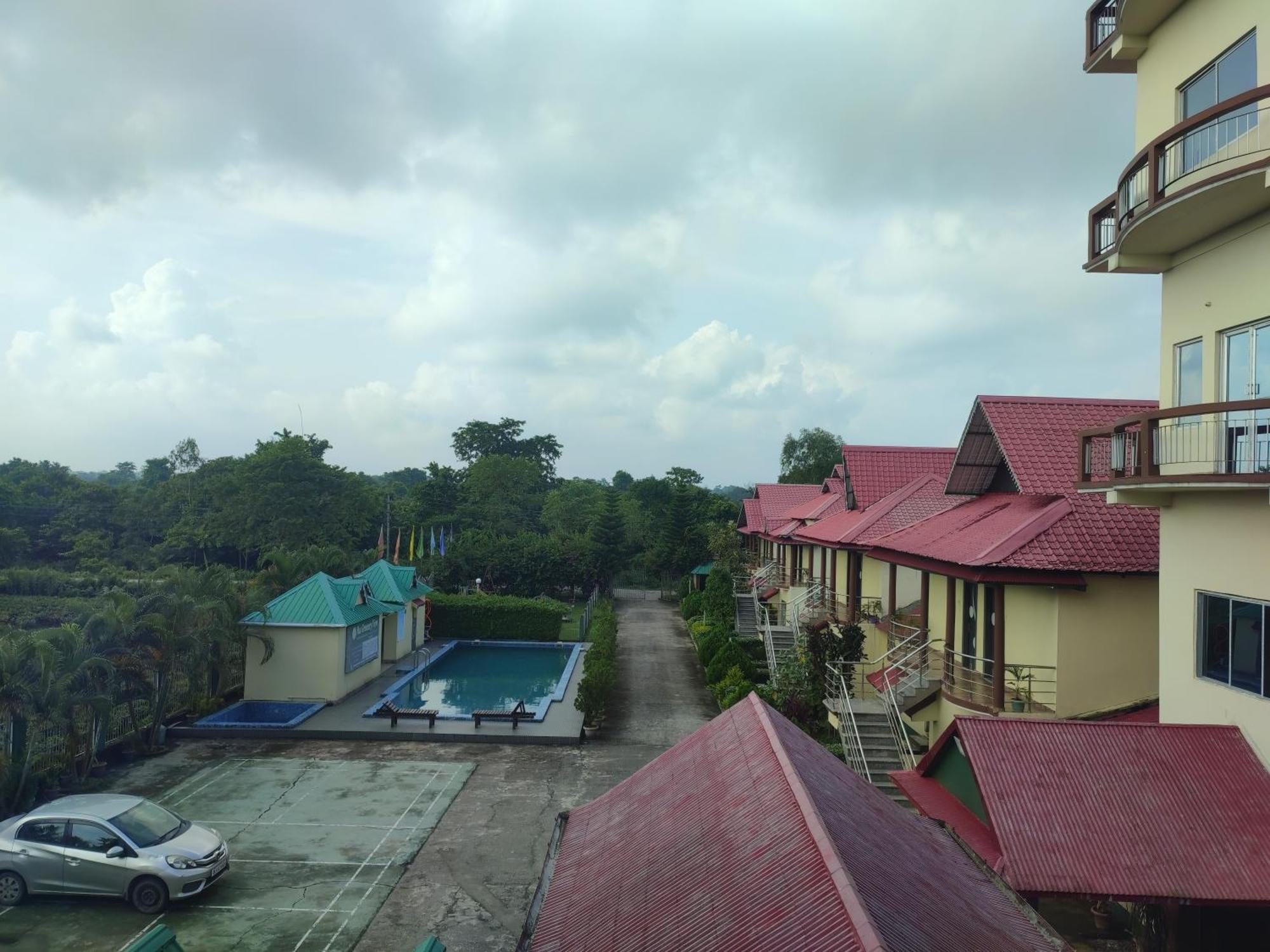 Maa Greenary View - A Holiday Resort Alipur Duar Extérieur photo