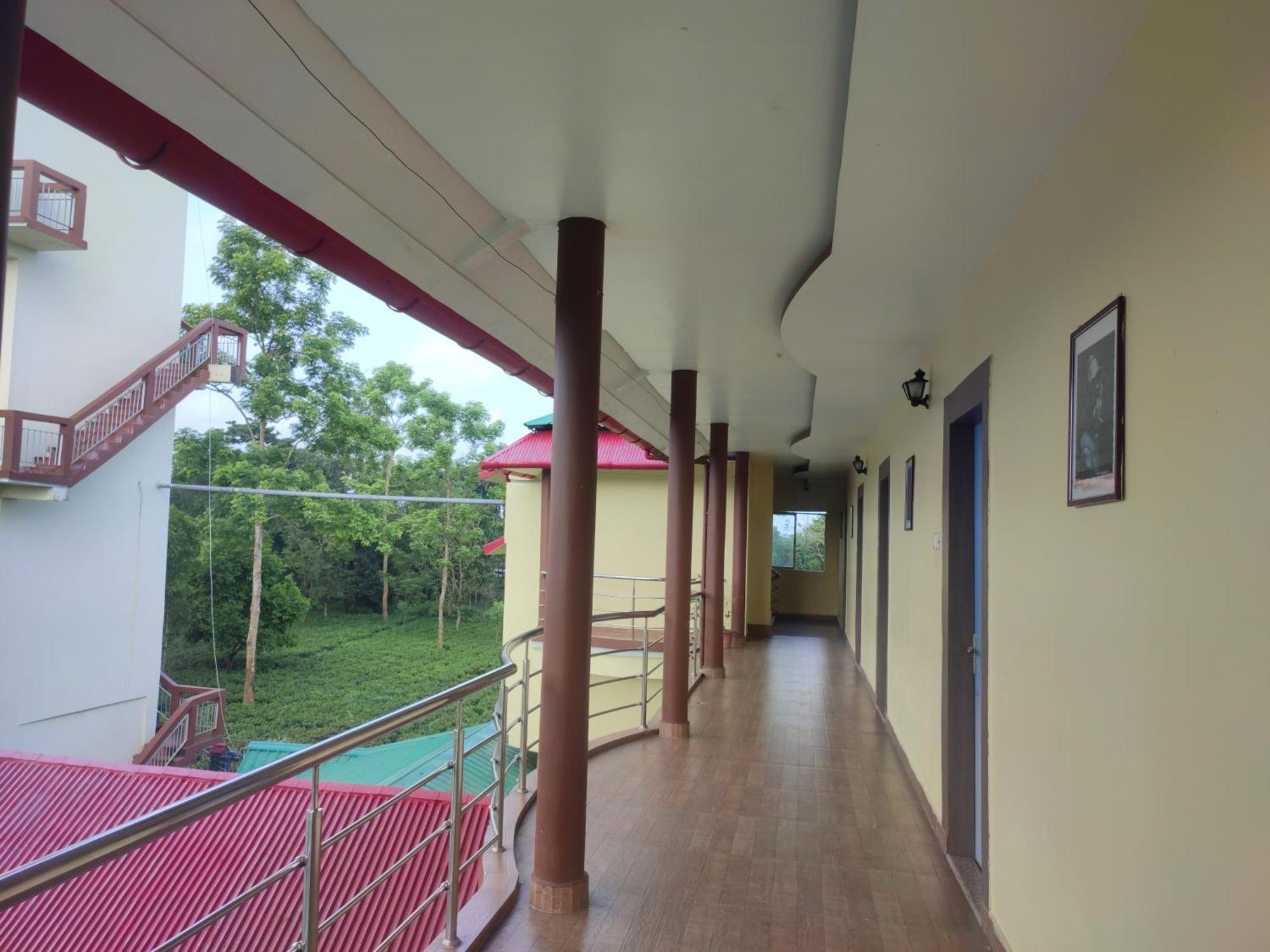 Maa Greenary View - A Holiday Resort Alipur Duar Extérieur photo