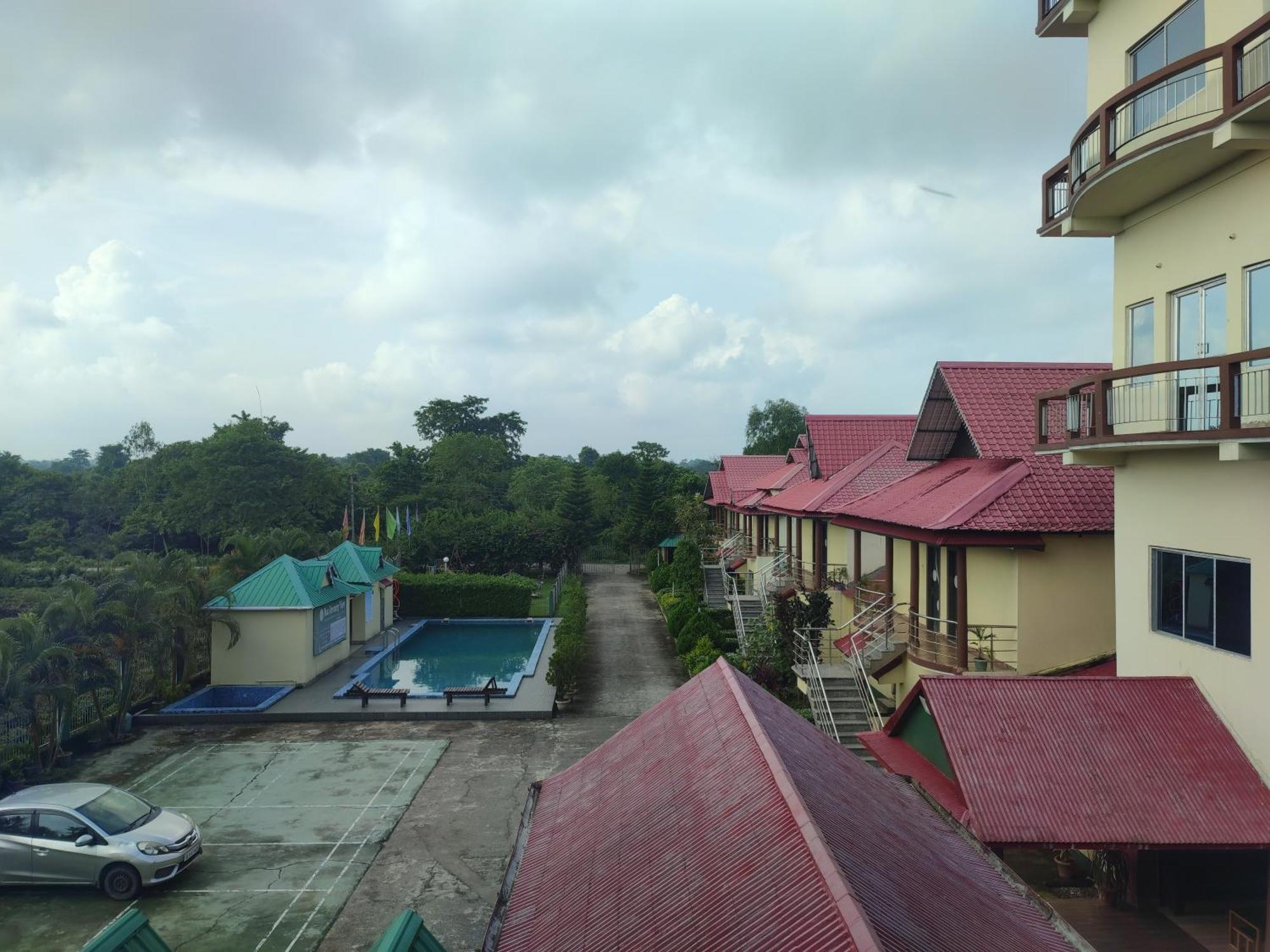 Maa Greenary View - A Holiday Resort Alipur Duar Extérieur photo