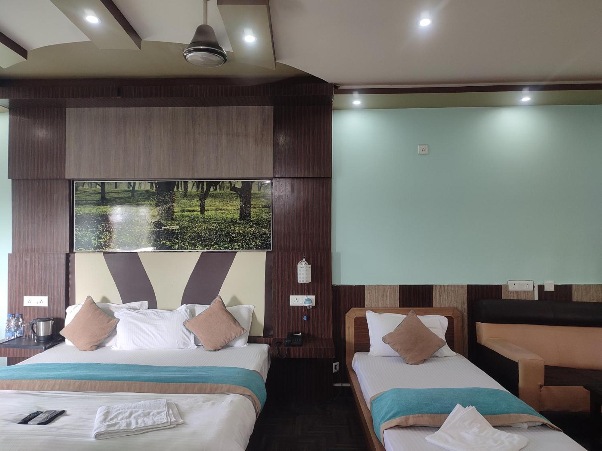 Maa Greenary View - A Holiday Resort Alipur Duar Extérieur photo