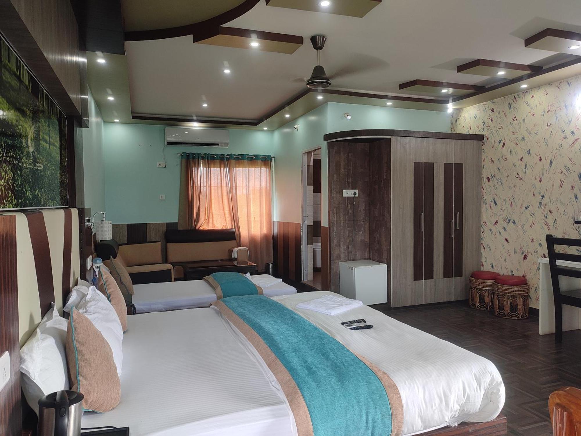 Maa Greenary View - A Holiday Resort Alipur Duar Extérieur photo